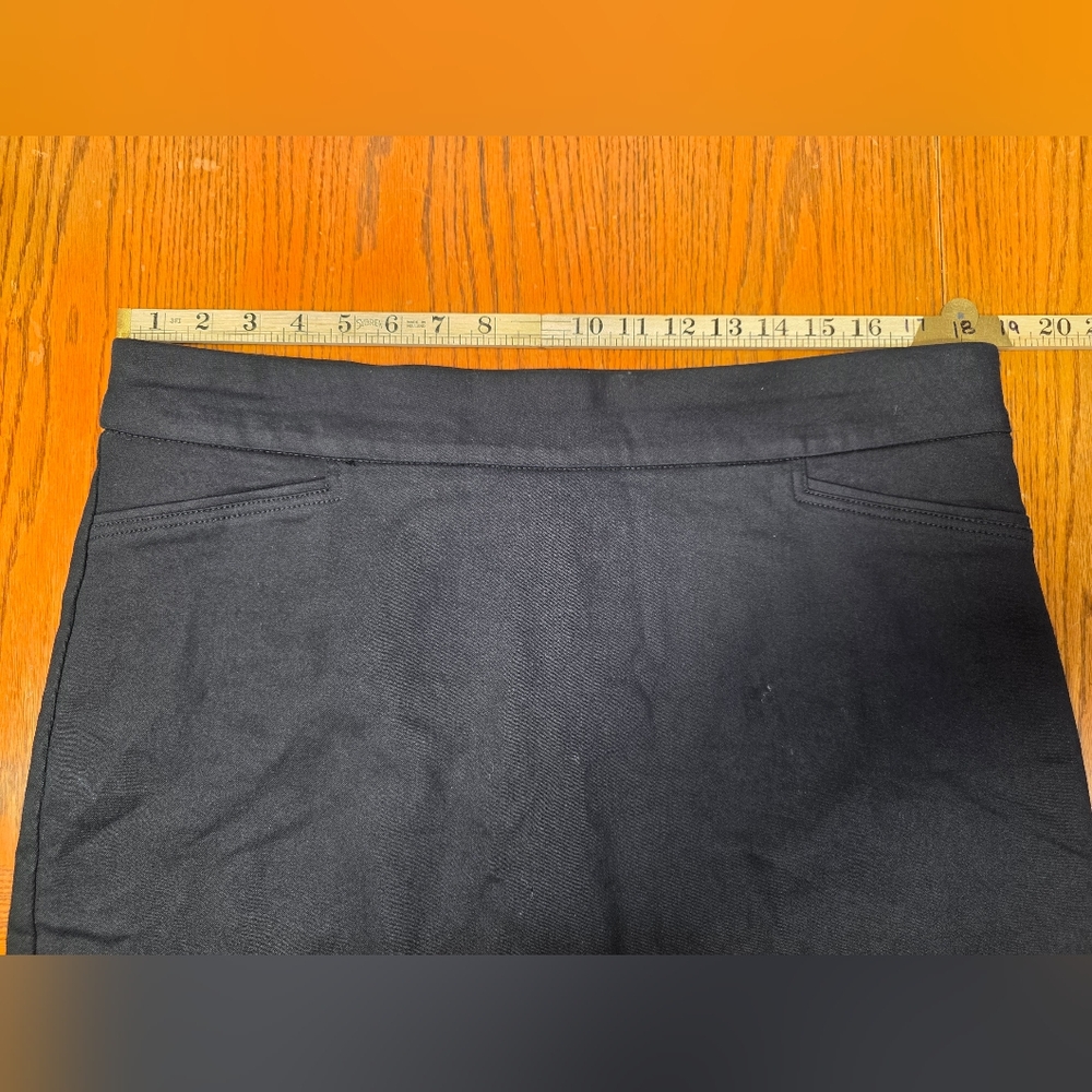 Croft Barrow Black Effortless Stretch Skort Size 16P Regular - Picture 2 of 6